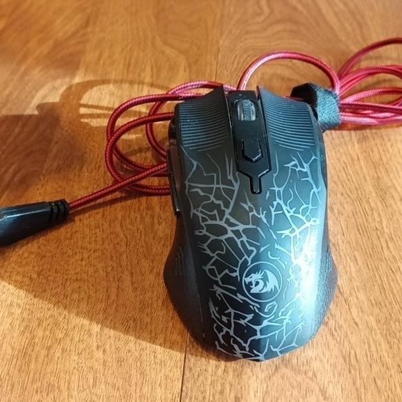 𝅺REDRAGON S107 Wired Keyboard and Mouse - Picture 4 of 4